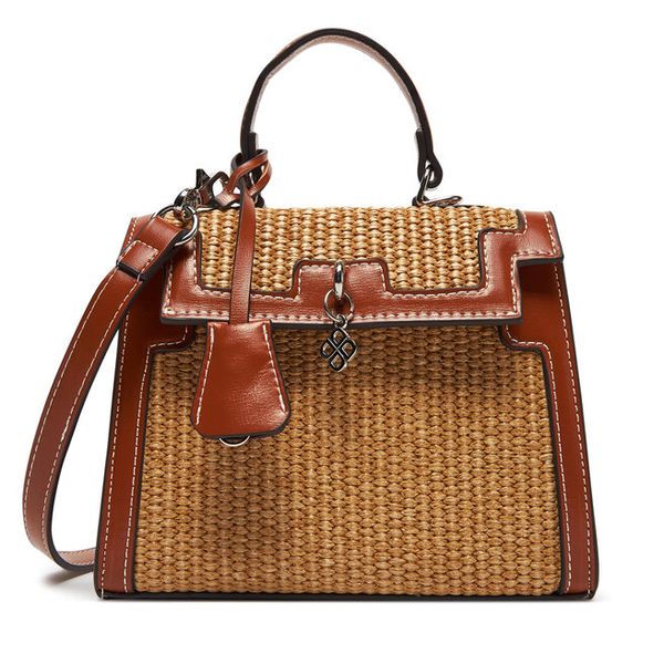 Torebka DeeZee. Brązowe torebki klasyczne damskie DeeZee, bez dodatków. Za 149.99 zł.