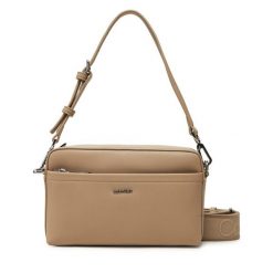 Torebka Calvin Klein. Brązowe torebki klasyczne damskie Calvin Klein, bez dodatków. Za 279.99 zł.