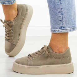 Taupe skórzane półbuty damskie Filippo Dp6119/25. Brązowe półbuty damskie Filippo, na jesień, bez wzorów, z jeansu, bez obcasa, na platformie, bez zapięcia. Za 249.00 zł.