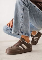 Brązowe Sneakersy w Stylu Tenisówek z Paskami na Boku Saliena. Brązowe obuwie sportowe damskie Born2be, z jeansu, bez zapięcia, tenisowe. Za 89.99 zł.