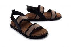 YOKONO BOLUS-255 NAP NEGRO, sandały damskie. Czarne sandały damskie Yokono, bez wzorów, ze skóry, bez obcasa, na płaskiej podeszwie, bez zapięcia. Za 249.90 zł.