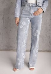 Niebieskie Szerokie Jeansy z Bawełną w Kwiaty Zinnetta. Niebieskie jeansy damskie Renee, bez wzorów, z bawełny. Za 129.99 zł.