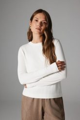 BLUZKA REYA ECRU XS - Flawless. Bluzki damskie Flawless, uniwersalny, bez wzorów, z wiskozy, bez kołnierzyka, bez ramiączek. Za 259.00 zł.