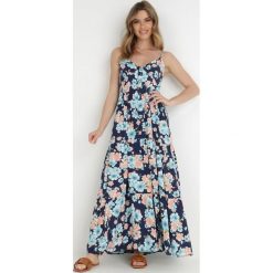 Granatowa Sukienka Damaia. Niebieskie sukienki damskie Born2be, bez wzorów, z wiskozy, bez ramiączek. Za 129.99 zł.