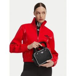 Torebka adidas. Czarne kuferki damskie Adidas, bez wzorów, bez dodatków. Za 169.99 zł.