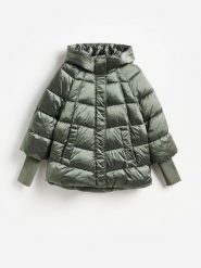 Pikowana kurtka z kapturem - zielony. Zielone kurtki damskie Reserved, l, bez wzorów, z tkaniny, z kapturem. Za 279.99 zł.