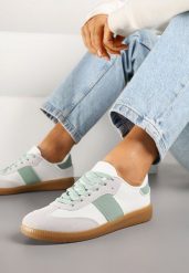Biało-Zielone Sneakersy Tenisówki w Kultowym Stylu Neolithaen. Białe obuwie sportowe damskie Renee, z jeansu, bez zapięcia, tenisowe. Za 74.99 zł.