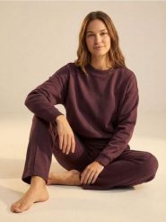 Bluza crewneck basic z dodatkiem wiskozy "soft touch" - czerwony. Czerwone bluzy damskie Sinsay, l, bez wzorów, z dzianiny, bez kaptura. Za 45.99 zł.