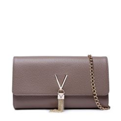 Torebka Valentino. Brązowe torebki wieczorowe damskie Valentino, bez wzorów, bez dodatków. Za 213.99 zł.