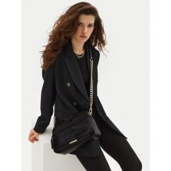 Torebka Steve Madden. Czarne listonoszki damskie Steve Madden, bez wzorów, bez dodatków. Za 429.99 zł.
