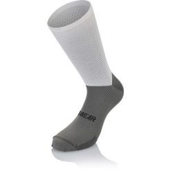 Skarpetki Mb Wear Pro Graphene. Szare skarpetki damskie MB WEAR, bez wzorów. Za 164.50 zł.