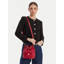 Torebka Coccinelle. Czerwone torebki klasyczne damskie Coccinelle, bez dodatków. Za 1,269.00 zł.
