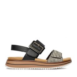 Sandały Remonte. Czarne sandały damskie Remonte, bez wzorów, bez obcasa, na płaskiej podeszwie, bez zapięcia. Za 379.99 zł.