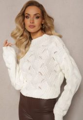 Jasnobeżowy Sweter Oversize z Ozdobnym Splotem Boeda. Brązowe swetry klasyczne damskie Renee, ze splotem, bez kołnierzyka. Za 79.99 zł.
