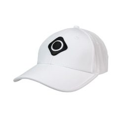 Czapka CUMBAL z lekkiej mikrofibry z wentylacją z siateczki do uprawiania sportu. Białe czapki damskie Izas, bez wzorów, z materiału. Za 139.09 zł.