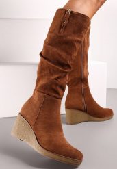 Brązowe Kozaki na Koturnie przed Kolano Narthese. Brązowe kozaki damskie Renee, przed kolano, bez obcasa, na koturnie, bez zapięcia. Za 159.99 zł.