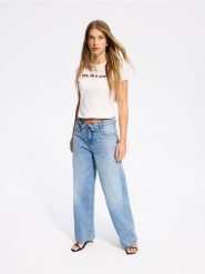 Jeansy barrel z wywinięciem - niebieski. Niebieskie jeansy damskie Reserved. Za 149.99 zł.