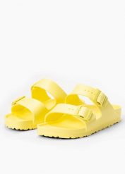 Klapki damskie BIRKENSTOCK ARIZONA EVA. Brązowe klapki damskie Birkenstock, bez wzorów, bez obcasa, bez zapięcia. Za 189.99 zł.