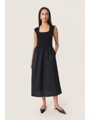 Soaked in Luxury Sukienka w kolorze czarnym rozmiar: XXL. Czarne sukienki damskie Soaked in Luxury, bez wzorów, bez ramiączek. Za 208.99 zł.