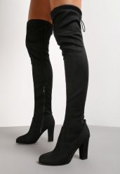 Czarne Zamszowe Kozaki Magic Of Desire. Czarne kozaki damskie Renee, z zamszu, za kolano, bez obcasa, na obcasie, bez zapięcia. Za 139.99 zł.