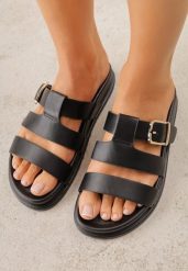 Czarne Płaskie Klapki z Paskiem ze Sprzączką Tameren. Czarne klapki damskie Renee, bez wzorów, bez obcasa, na płaskiej podeszwie, bez zapięcia. Za 79.99 zł.