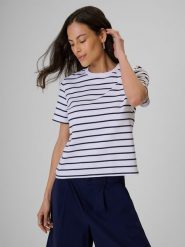 4F T-shirt relaxed z nadrukiem damski - biały L. Białe t-shirty damskie 4F, l, bez wzorów, z bawełny, bez kołnierzyka. Za 69.99 zł.