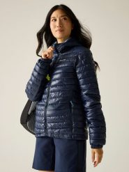 Regatta Kurtka pikowana "Hurden" w kolorze granatowym rozmiar: 42. Niebieskie kurtki damskie Regatta, bez wzorów, bez kaptura. Za 167.28 zł.