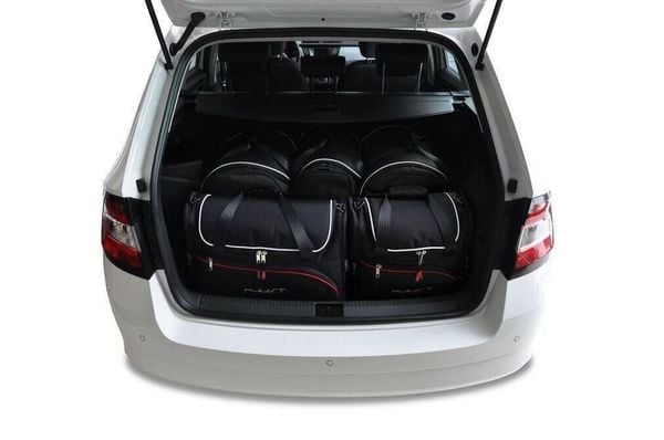 Torby Do Bagażnika Skoda Fabia Kombi 2014-2021 5Szt Kjust. Czarne torby podróżne KJUST, bez wzorów, z kauczuku. Za 1,415.00 zł.