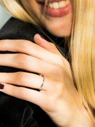 CARATELLI Złoty pierścionek "Alliance Divine" z diamentami rozmiar: 52. Żółte pierścionki damskie CARATELLI, z diamentem, złote. Za 918.12 zł.