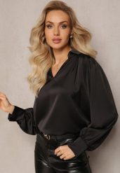 Czarna Bluzka z Kołnierzykiem i Ozdobnym Marszczeniem Ariba. Czarne bluzki damskie Renee, bez wzorów, eleganckie, bez kołnierzyka, bez ramiączek. Za 59.99 zł.