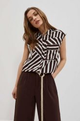 Koszula z geometrycznym wzorem perłowa. Białe koszule damskie MOODO, xxl, bez wzorów, z wiskozy, bez kołnierzyka, bez ramiączek. W wyprzedaży za 44.99 zł.