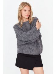 Trendyol Sweter w kolorze antracytowym rozmiar: M. Czarne swetry klasyczne damskie Trendyol, m, bez kołnierzyka. Za 108.99 zł.