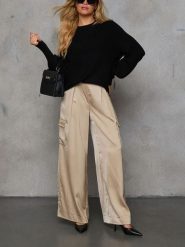 LA Angels Sweter w kolorze czarnym rozmiar: M. Czarne swetry klasyczne damskie LA Angels, m, bez kołnierzyka. Za 213.18 zł.