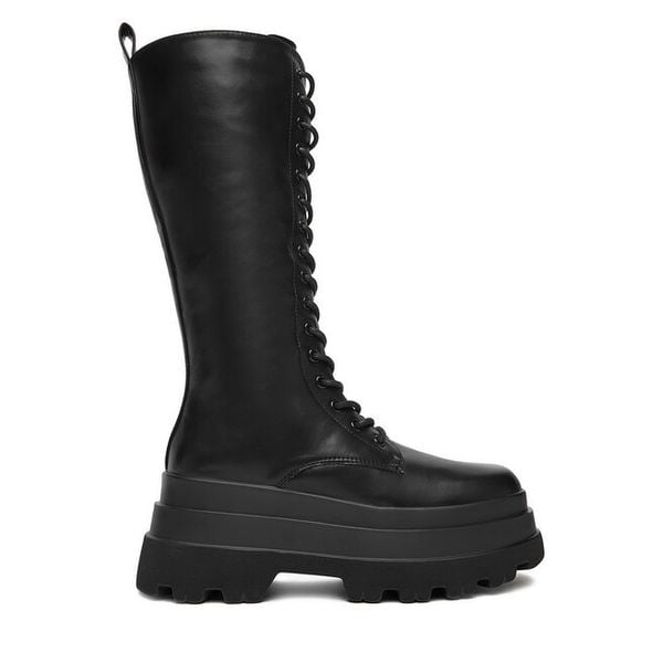Kozaki DeeZee. Czarne kozaki damskie DeeZee, bez obcasa, na płaskiej podeszwie, bez zapięcia. Za 269.99 zł.