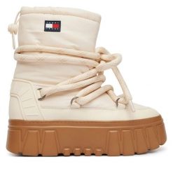 Śniegowce Tommy Jeans. Białe śniegowce damskie Tommy Jeans, z jeansu. Za 649.99 zł.
