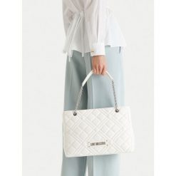 Torebka LOVE MOSCHINO. Białe torebki klasyczne damskie Love Moschino, bez dodatków. Za 939.99 zł.