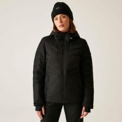 Kurtka narciarska damska z membraną Gliding wodoodporna Dare 2b. Czarne kurtki sportowe damskie Dare 2b, na zimę, bez wzorów, z tkaniny, bez kaptura. W wyprzedaży za 799.99 zł.