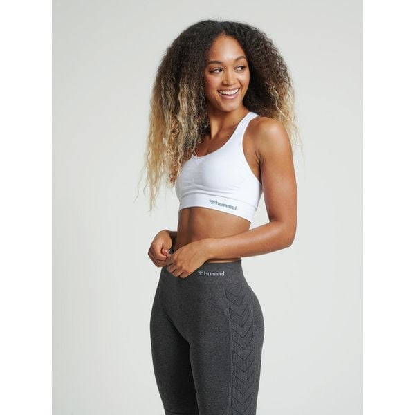 Stanik fitness cardio Hummel hmltif. Białe biustonosze Hummel, bez wzorów. Za 159.50 zł.