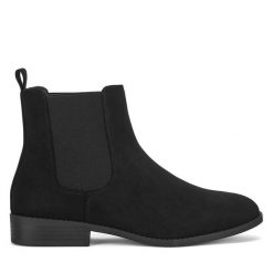 Botki Clara Barson. Czarne botki damskie Clara Barson, bez obcasa, na płaskiej podeszwie, bez zapięcia. Za 119.99 zł.