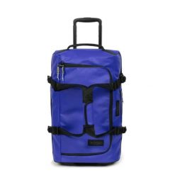 Torba podróżna na kółkach Eastpak Duffel S. Niebieskie torby podróżne Eastpak, bez wzorów, z materiału, duże. Za 526.00 zł.
