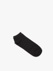 Czarne skarpety damskie. Czarne skarpetki damskie Ryłko, bez wzorów, z bawełny. Za 24.99 zł.