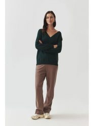 TATUUM Sweter w kolorze ciemnozielonym rozmiar: XL. Zielone swetry klasyczne damskie TATUUM, xl, bez kołnierzyka. Za 175.67 zł.