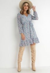 Niebieska Sukienka Iphaia. Niebieskie sukienki damskie Born2be, bez wzorów, z materiału, bez ramiączek. Za 159.99 zł.
