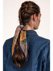 Lucky Bees Chusta ze wzorem - 50 x 50 cm rozmiar: onesize. Chusty damskie Lucky Bees, bez wzorów, z materiału. Za 52.67 zł.