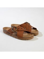 BACKSUN Klapki "Bari" w kolorze jasnobrązowym rozmiar: 39. Brązowe klapki damskie Backsun, bez wzorów, z materiału, z otwartym noskiem, bez obcasa, bez zapięcia. Za 130.99 zł.