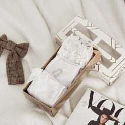 Zestaw na prezent Exclusive damski - 3 pary skarpetek 1103 wh. Białe komplety bielizny Milena, bez wzorów, z bawełny. Za 48.00 zł.
