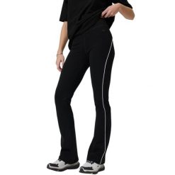 Legginsy damskie 4F CAS. Czarne legginsy damskie 4F, uniwersalny, bez wzorów, z dzianiny. Za 99.99 zł.