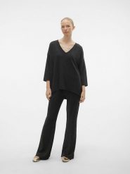 Vero Moda Spodnie w kolorze czarnym rozmiar: XS. Czarne spodnie materiałowe damskie Vero Moda, bez wzorów, z materiału. Za 26.31 zł.
