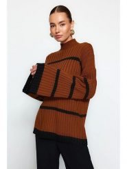 Trendyol Sweter w kolorze brązowo-czarnym rozmiar: M. Brązowe swetry klasyczne damskie Trendyol, m, ze splotem, bez kołnierzyka. Za 95.92 zł.