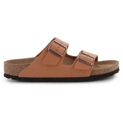 Klapki damskie Birkenstock Arizona BS. Brązowe klapki damskie Birkenstock, bez wzorów, z gumy, bez obcasa, bez zapięcia. Za 383.10 zł.